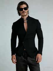 Cappotto con collo alto e catena alla moda sovrapposto
